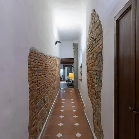 The Ancient Serragli Court *
