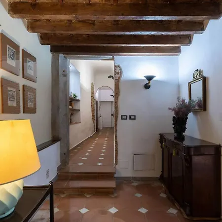 The Ancient Serragli Court
