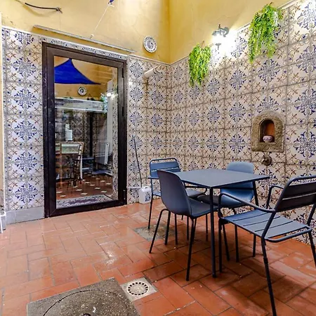 Apartment The Ancient Serragli Court