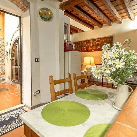 Apartment The Ancient Serragli Court Florence