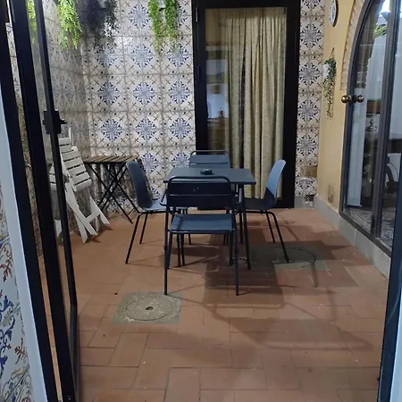 The Ancient Serragli Court * Florence