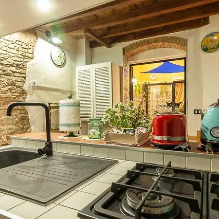 Apartment The Ancient Serragli Court Florence