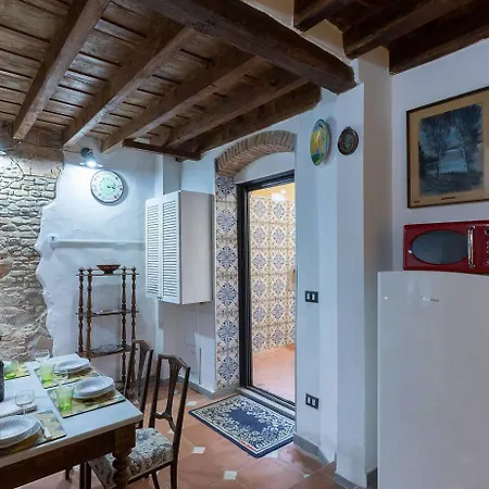Apartment The Ancient Serragli Court Florence